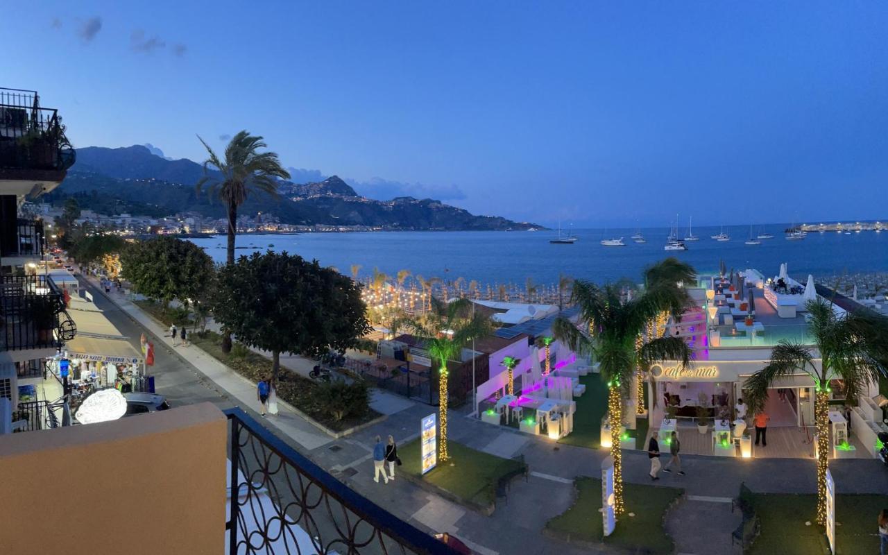 La Finestra Sul Mare Modern Apartment Giardini Naxos Exterior foto